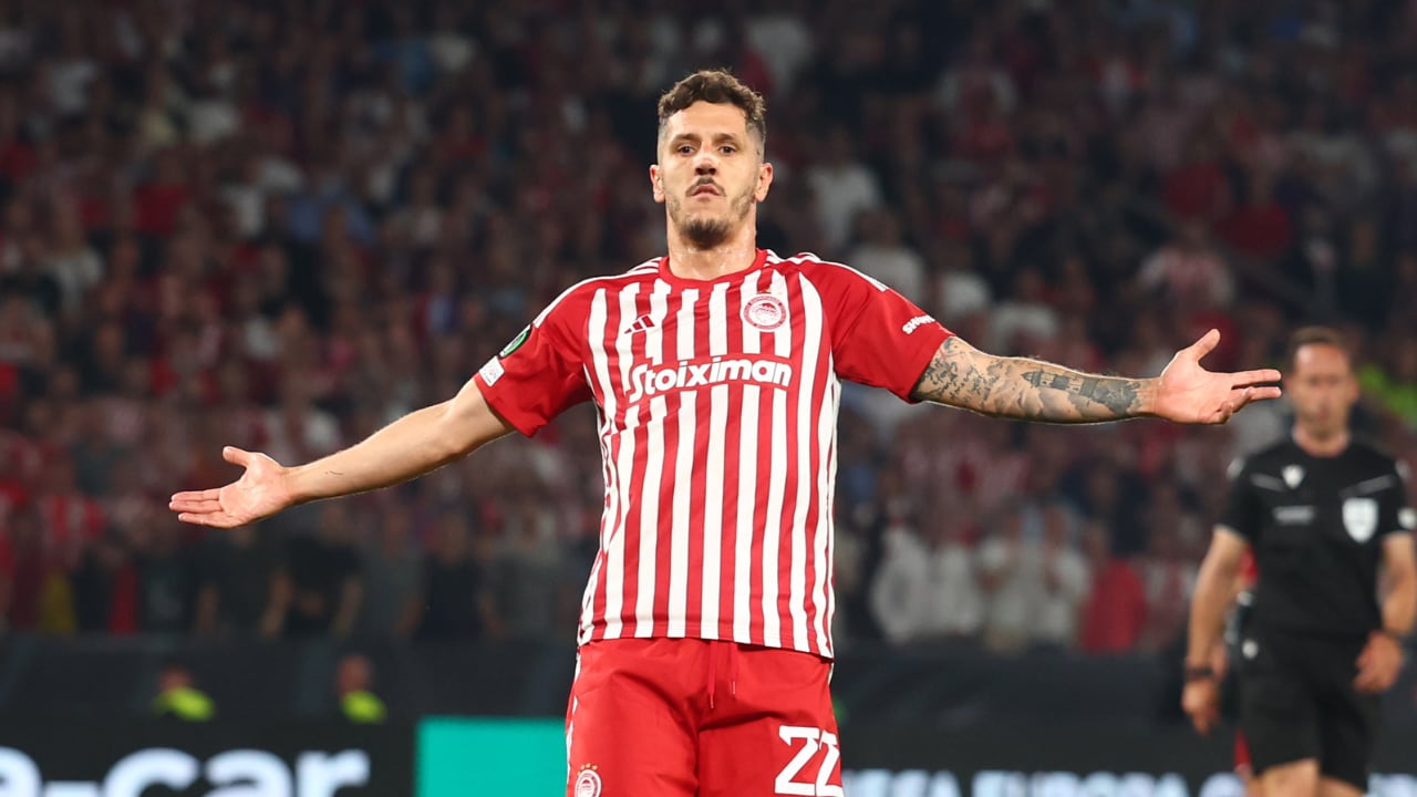Olympiacos se consagró por primera vez en un torneo de Europa