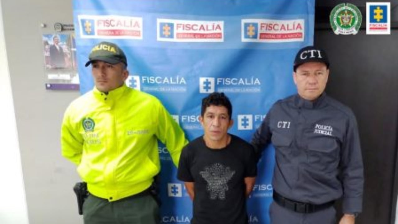 Momento de la captura del hombre que engañó y asesinó a tres adultos mayores.