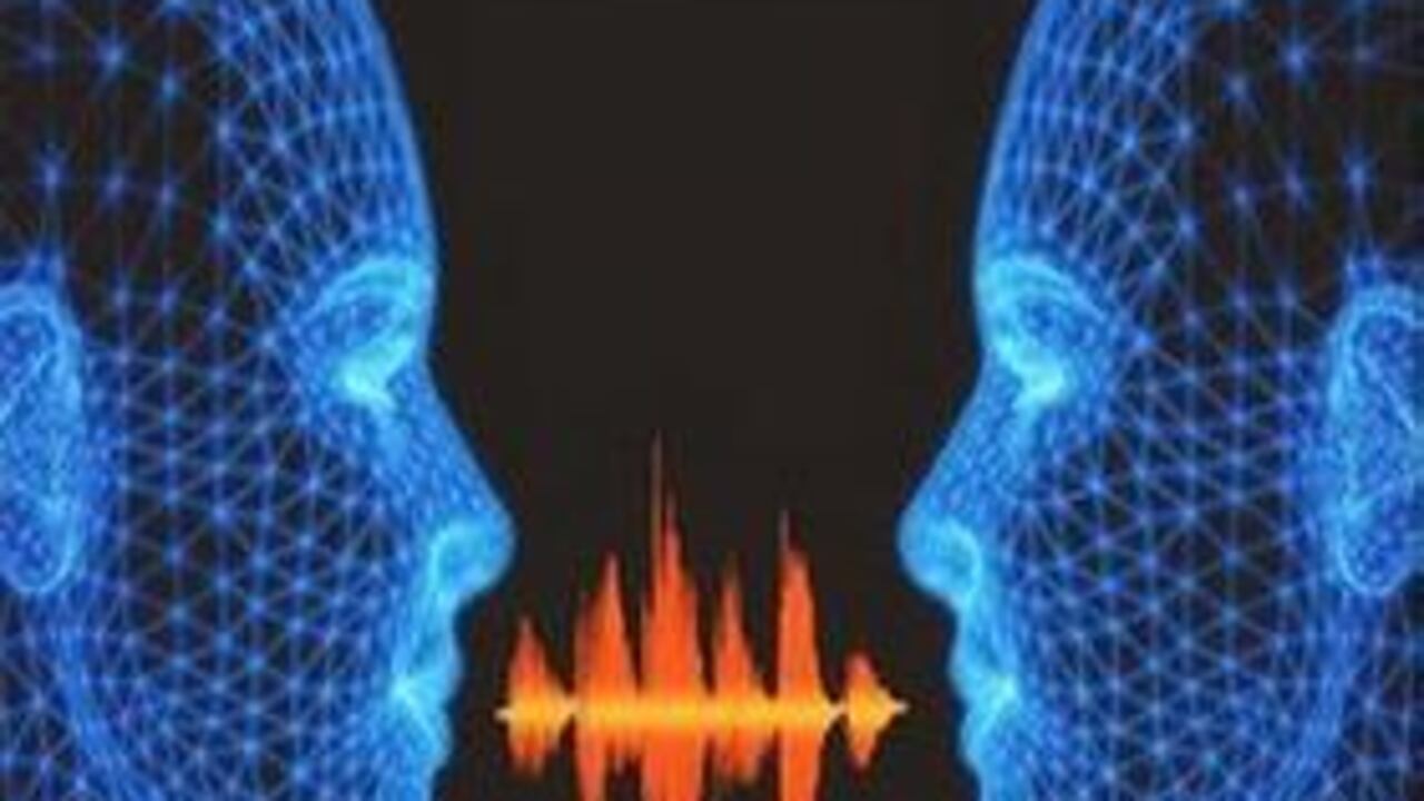 Los más exitosos hablan moderadamente rápido y pausado.