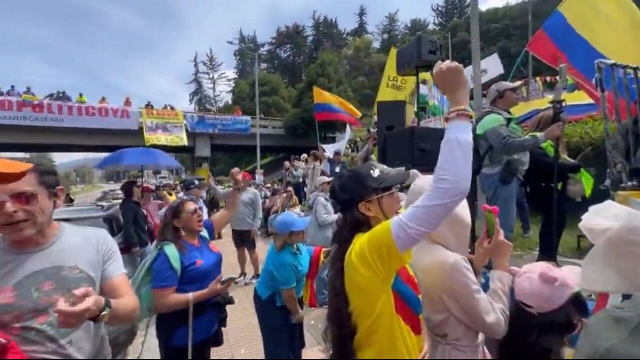 Manifestación en la Calle 100.