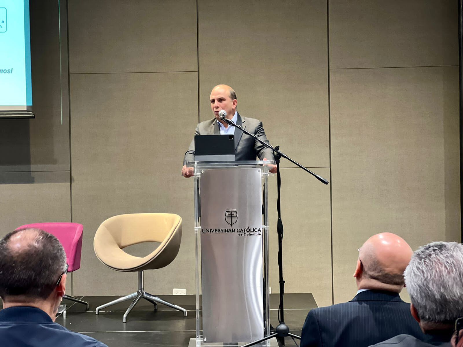 Carlos Camargo, Defensor del Pueblo