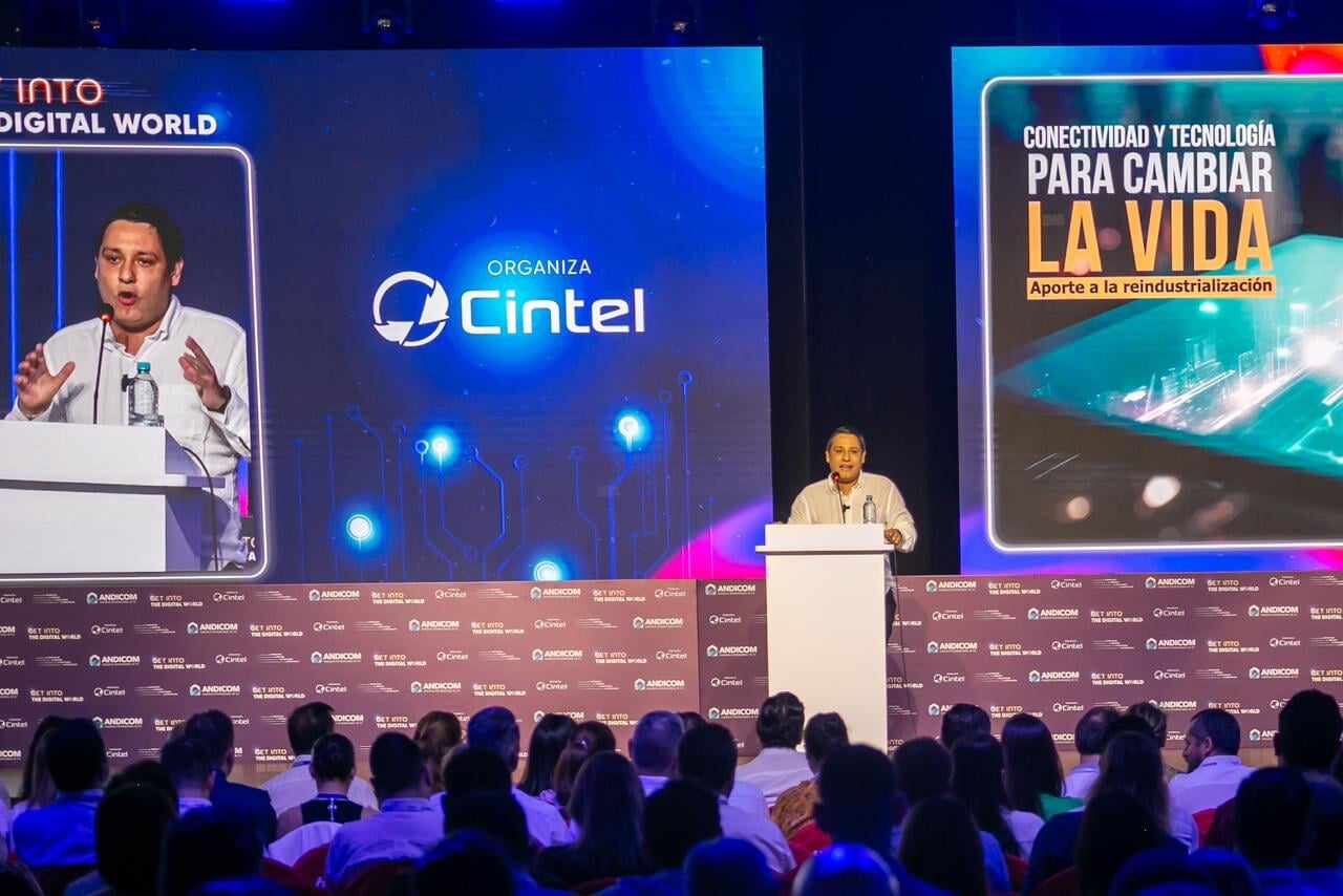 Ministro TIC, Mauricio Lizcano