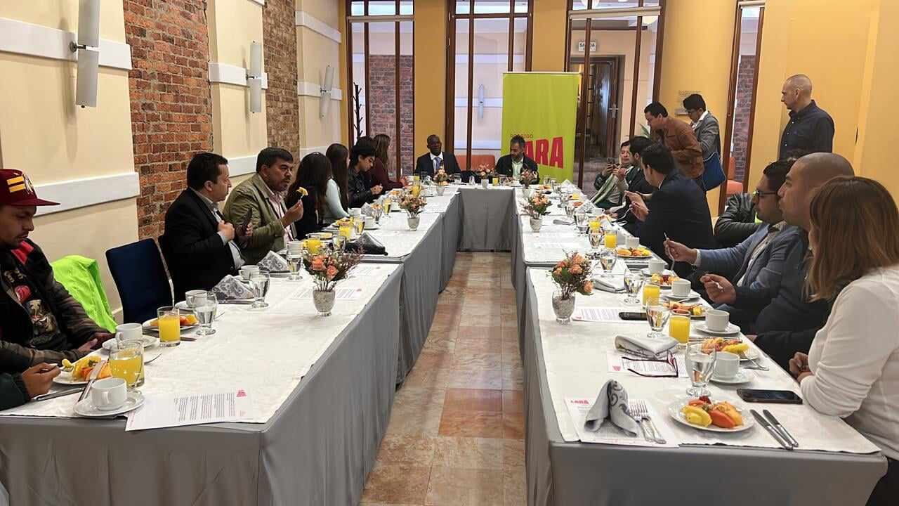 Rodrigo Lara defendió la coalición con el Partido Colombia Renaciente y el Partido Demócrata Colombiano.