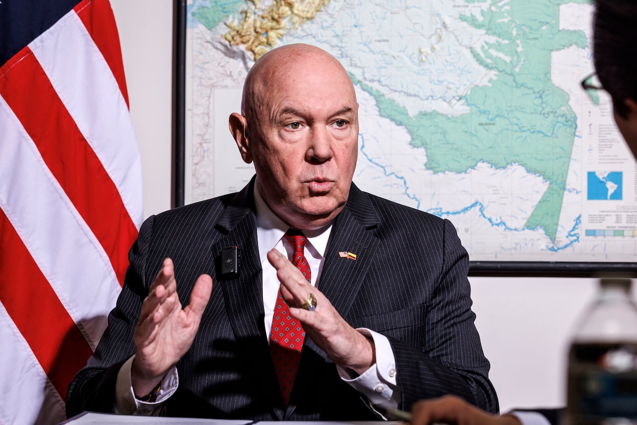 John McNamara. Embajador de Estados Unidos