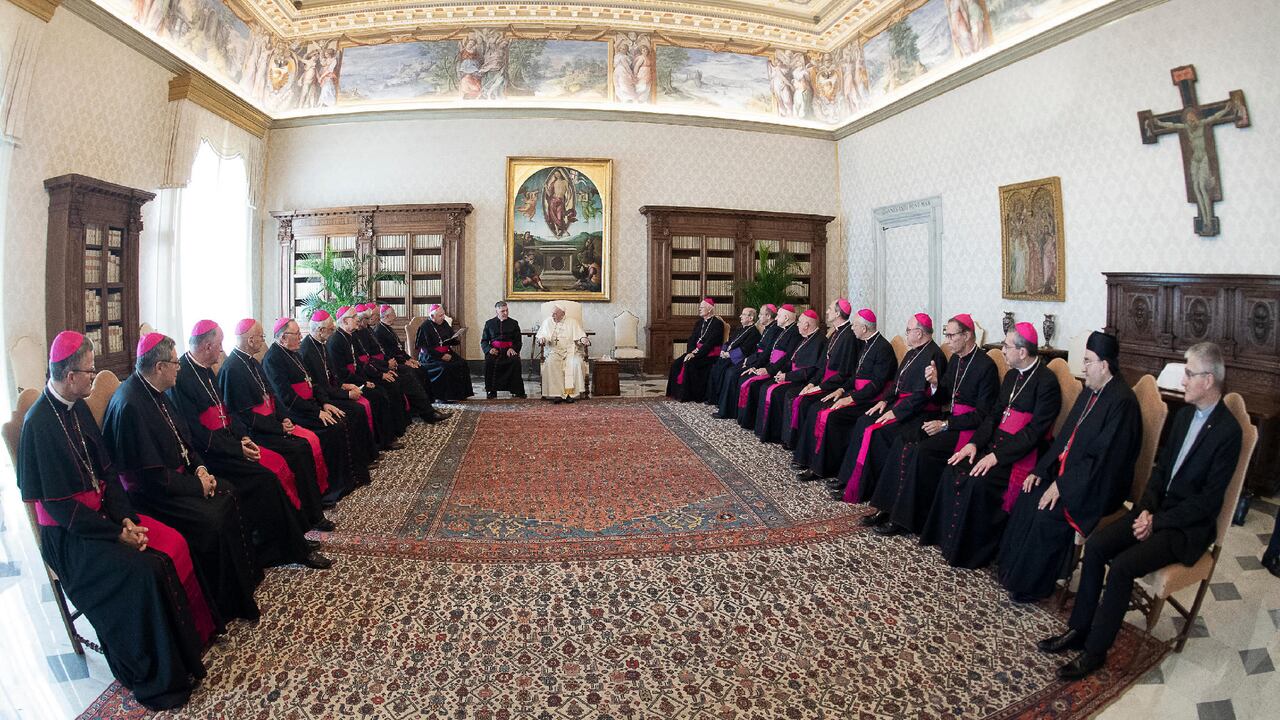 Para la Pontificia Academia para la Vida, la decisión de la Corte Suprema de EE.UU., sobre el aborto significa asegurar una educación sexual adecuada y garantizar una asistencia sanitaria accesible a todos, entre otros.