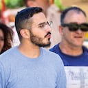 Shimon Hayut se hacía pasar por Simon Leviev, hijo de Lev Leviev, un magnate israelí de la industria de los diamantes. Fue apresado en el aeropuerto de Tel Aviv en 2019, pero hoy está libre.