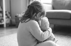 MENOR DE EDAD - NIÑA - ADOLESCENTE - INFANCIA - COMUNIDAD INFANTIL