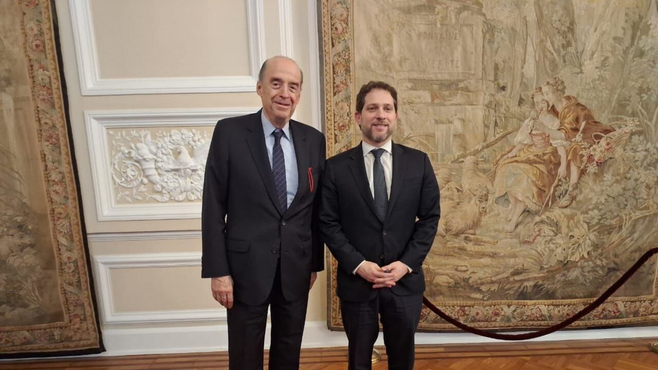 Canciller Álvaro Leyva y Jonathan Finer viceconsejero de Seguridad Nacional de los Estados Unidos