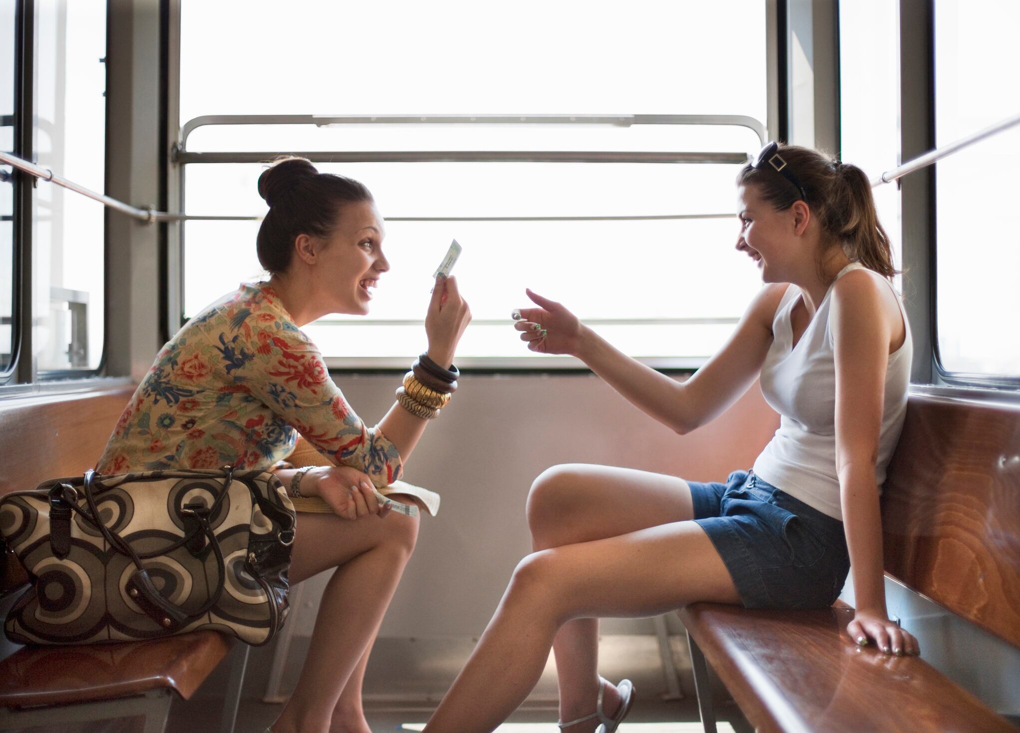 En distintas regiones de Colombia, hay una palabra que se usa para referirse a alguien que cae fácilmente en engaños.