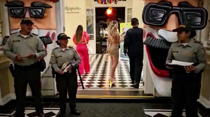 Uniformados recorren zonas turisticas de la ciudad