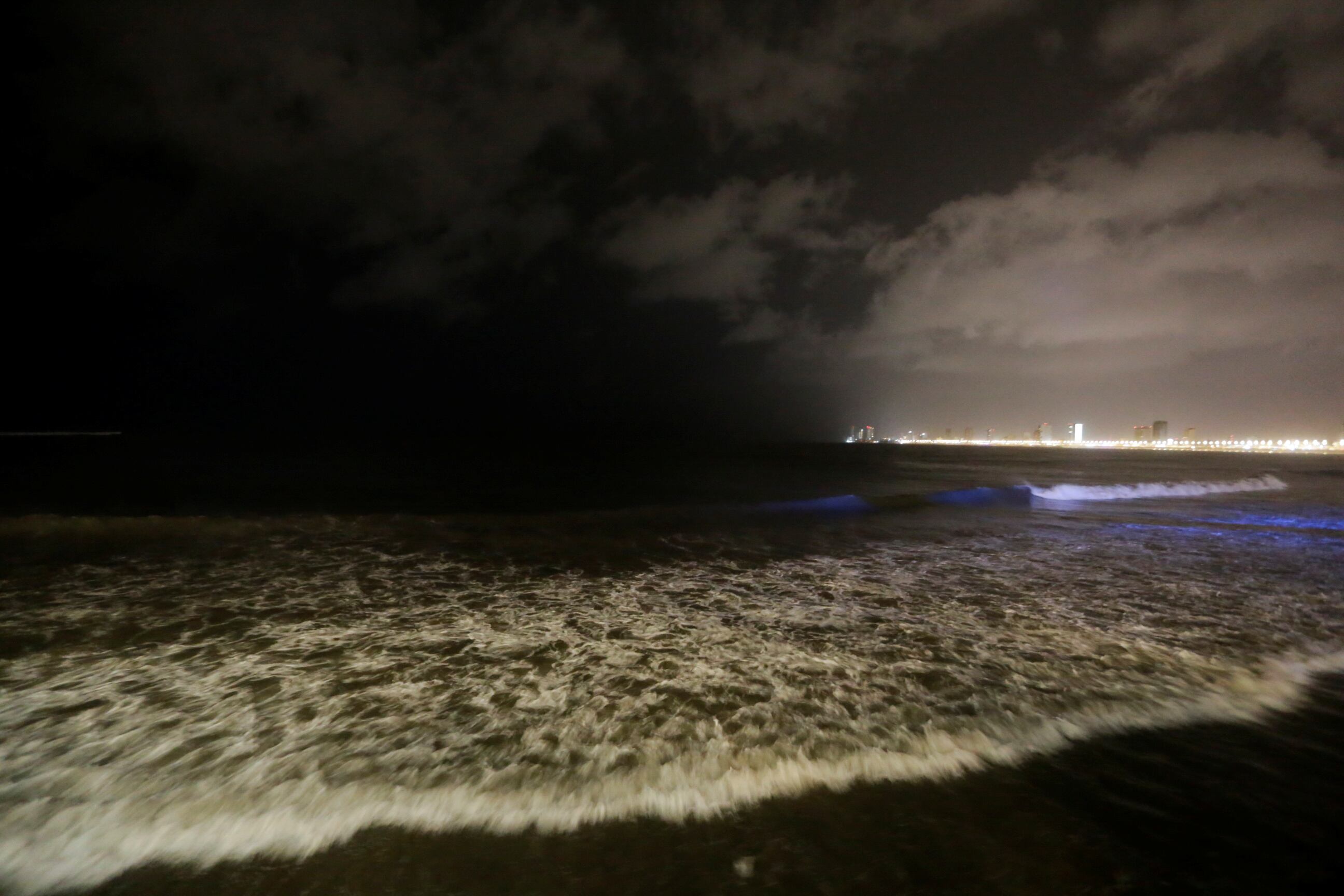 Hurricane Pamela makes landfall in Mazatlan