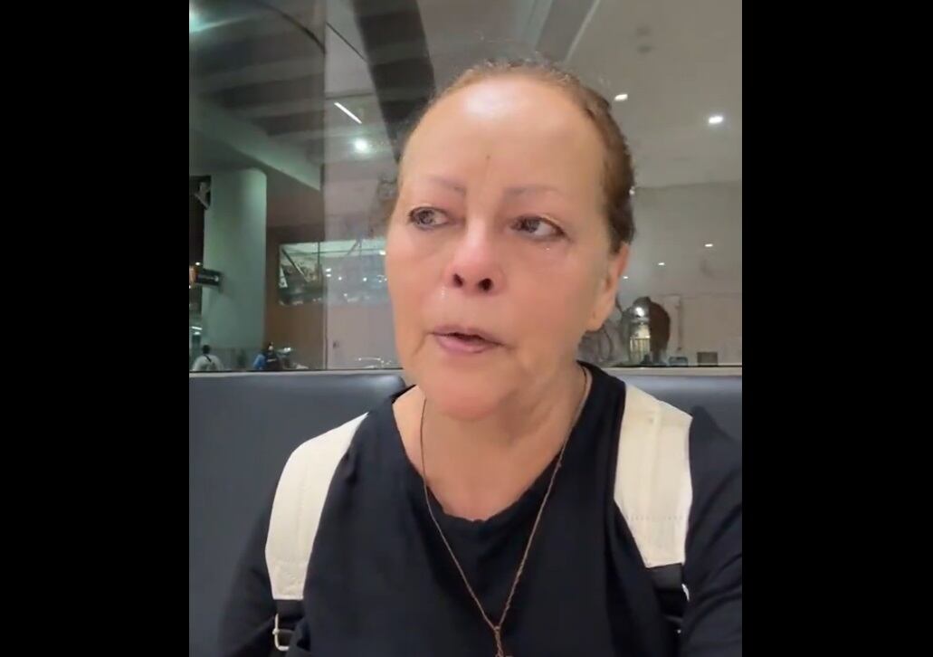 El video, que dura solo 36 segundos, generó de inmediato varias reacciones ante el abandono y el trato hacia una madre.