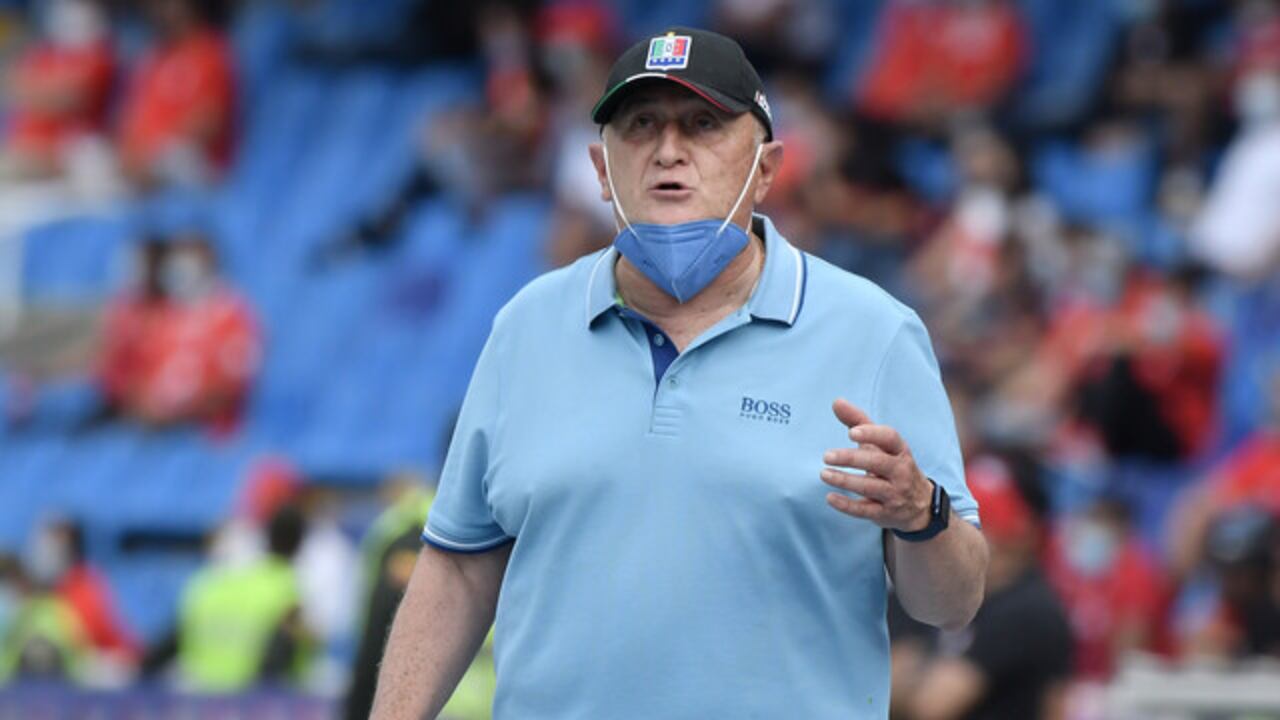 Eduardo Lara fue ingresado de urgencia a la Clínica Imbanaco, en Cali, tras un aparente infarto.