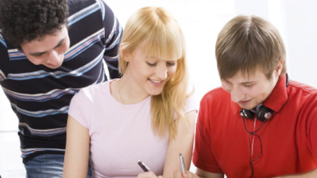 Un aumento de la inteligencia verbal no se corresponde con el de la no verbal.