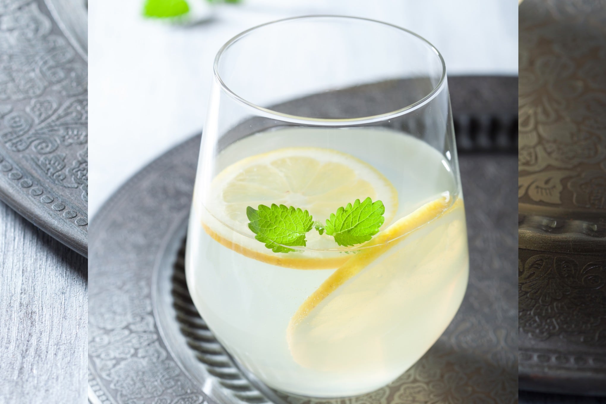 El consumo diario de agua con limón tiene beneficios para la salud, pero se deben tener en cuenta ciertos efectos que produce.