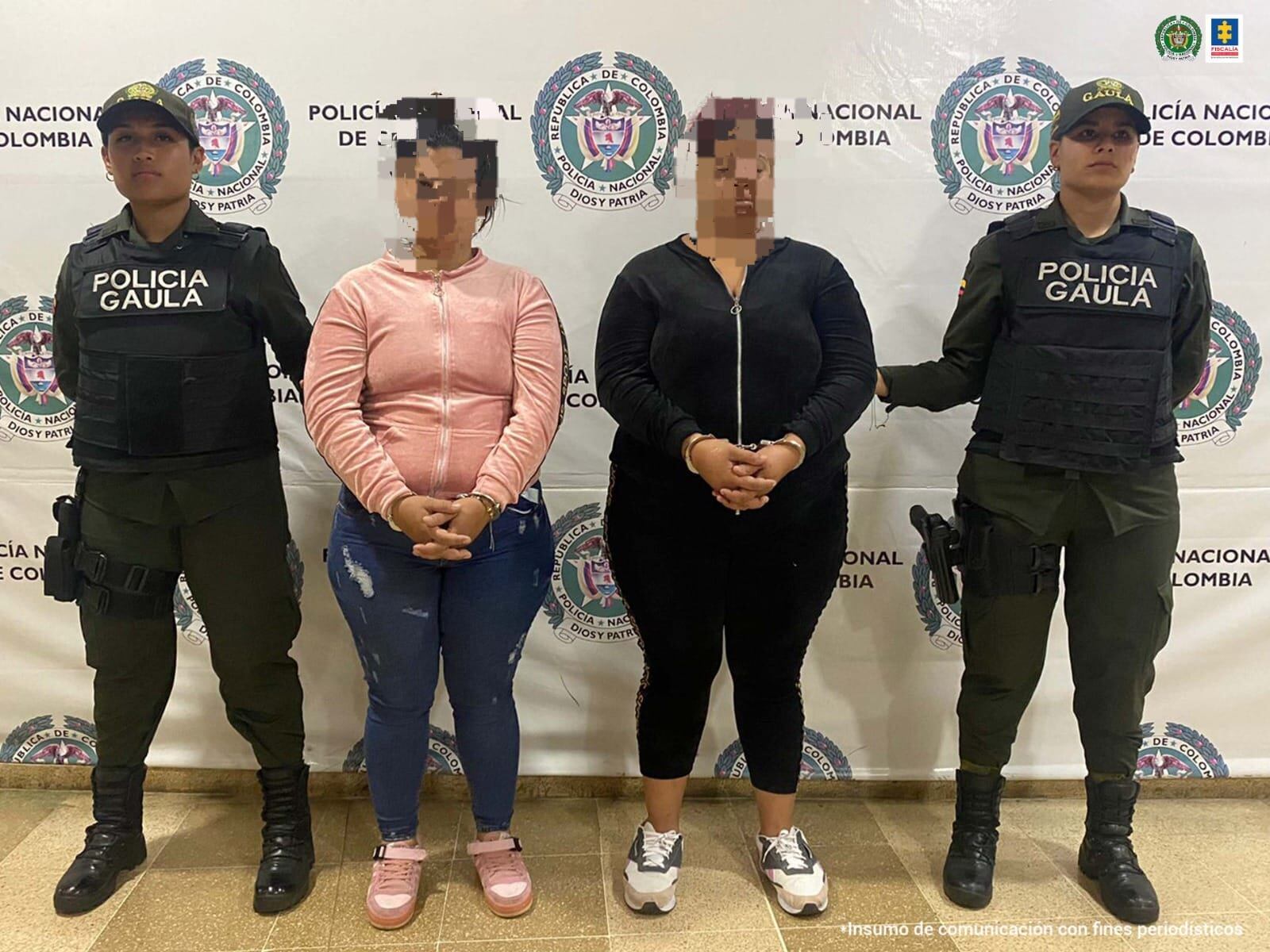 Al parecer, las hoy detenidas, recibieron $10 millones que le exigieron a la víctima para no atentar contra su vida, la de su hijo y su familia