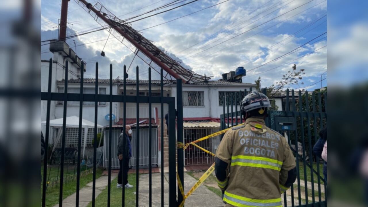 Caída de valla publicitaria en el norte de Bogotá
