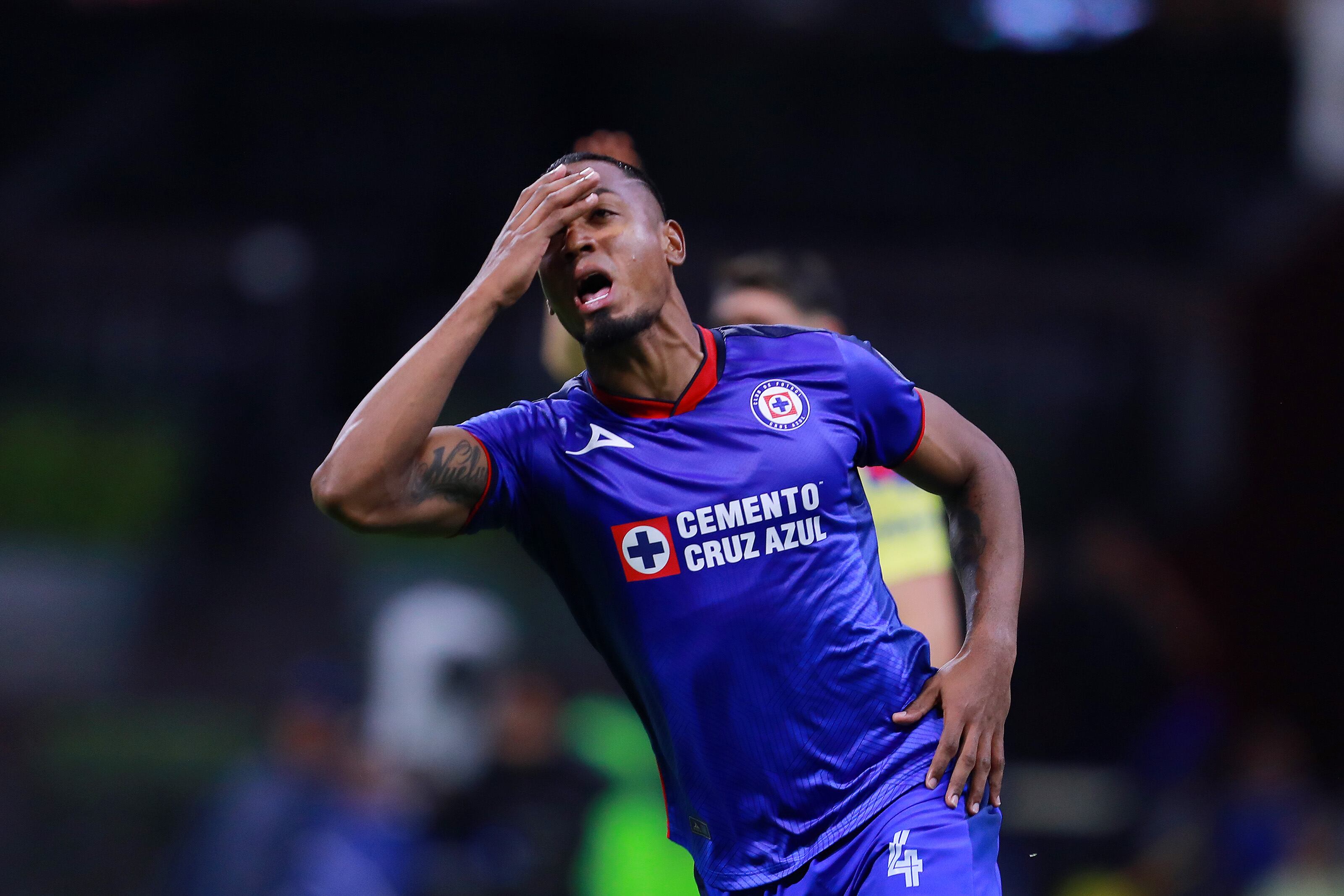 Willer Ditta, el jugador colombiano que se desempeña en el Cruz Azul de México