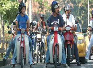 Las motos son utilizadas por 800.000 colombianos como medio de trabajo.