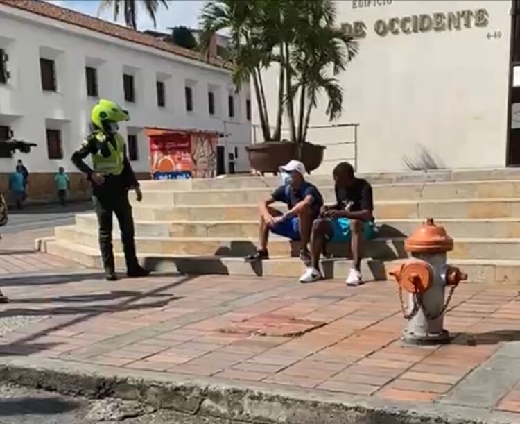 Los tres adolescentes justificaron el hecho señalando que la crisis los obligó.