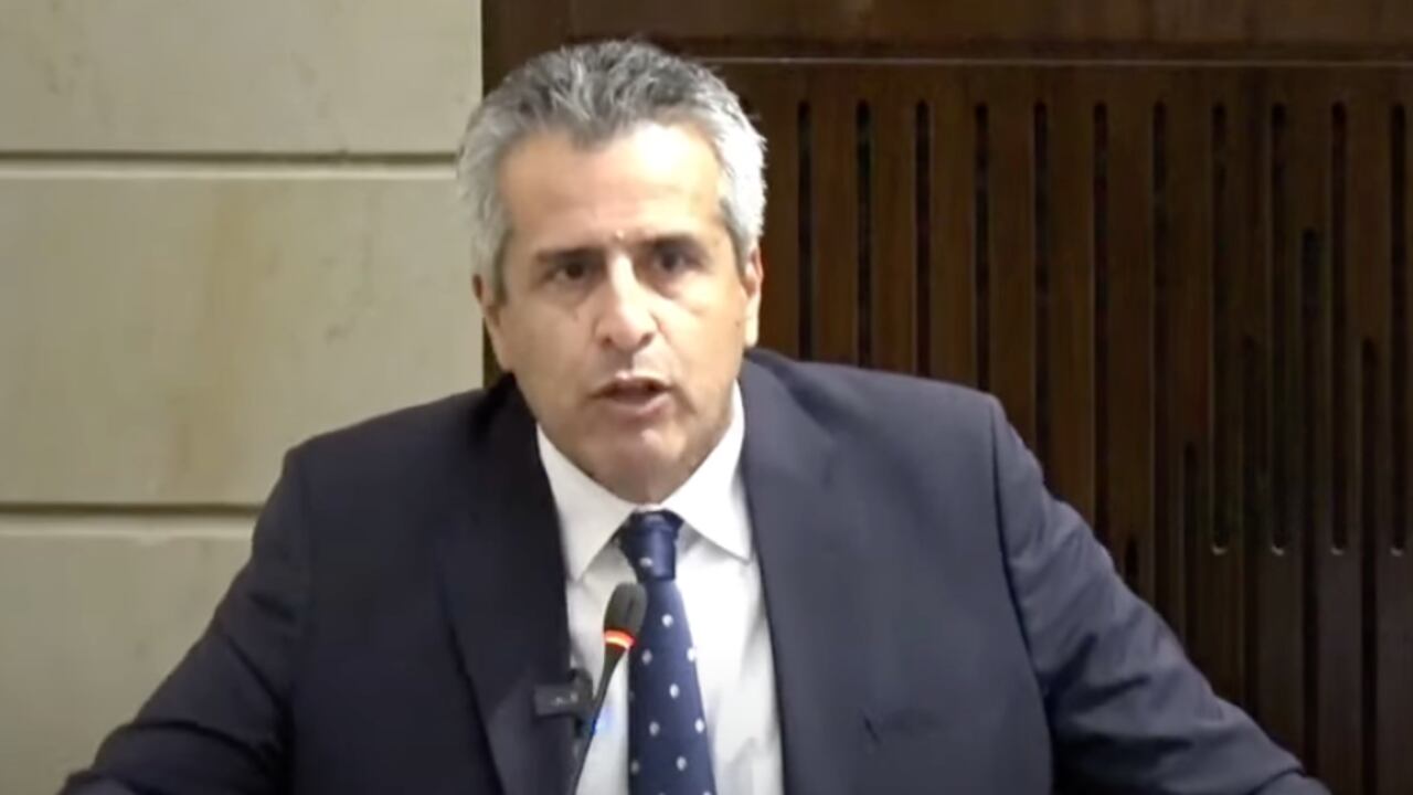 Luis Fernando Velasco.