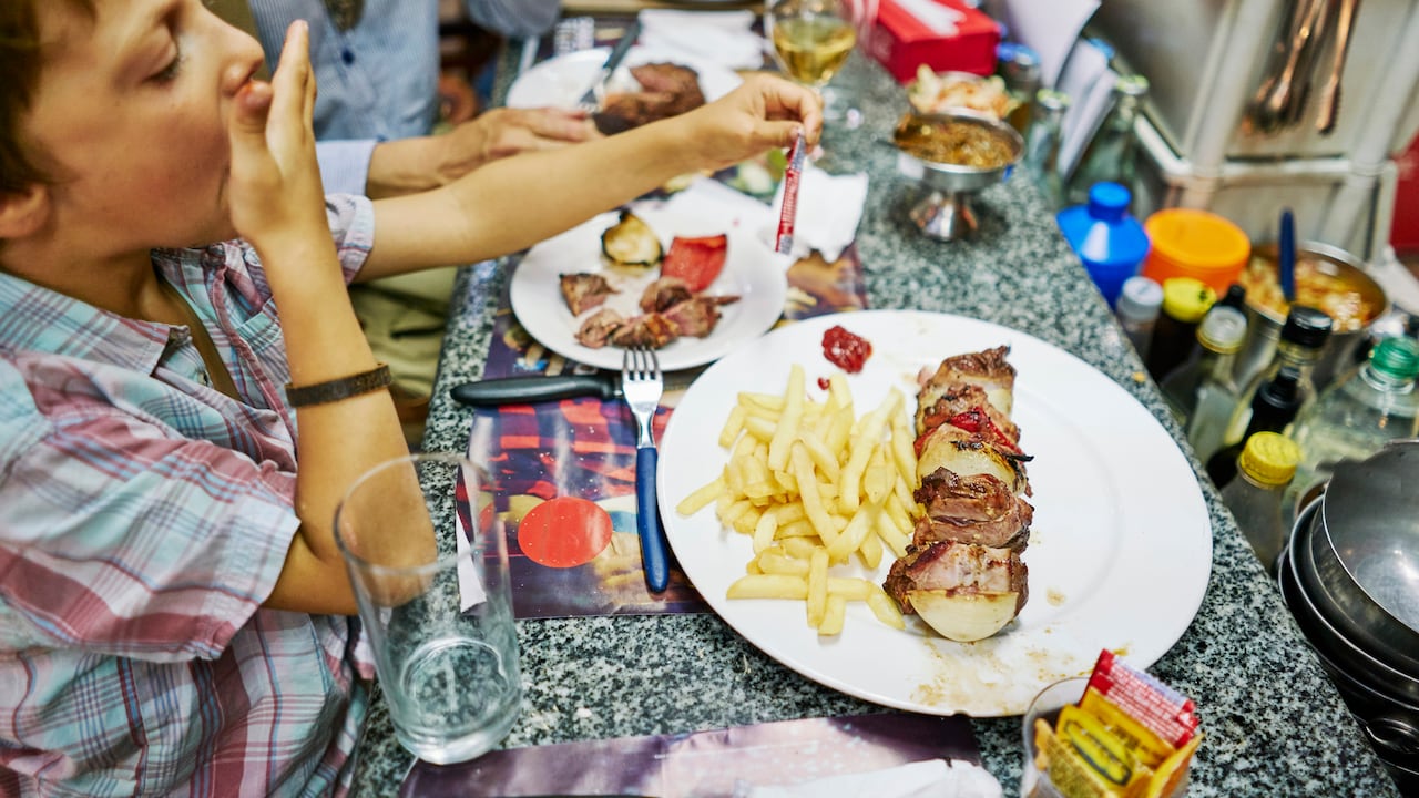 El uso de saleros está prohibido en los restaurantes de Uruguay.
