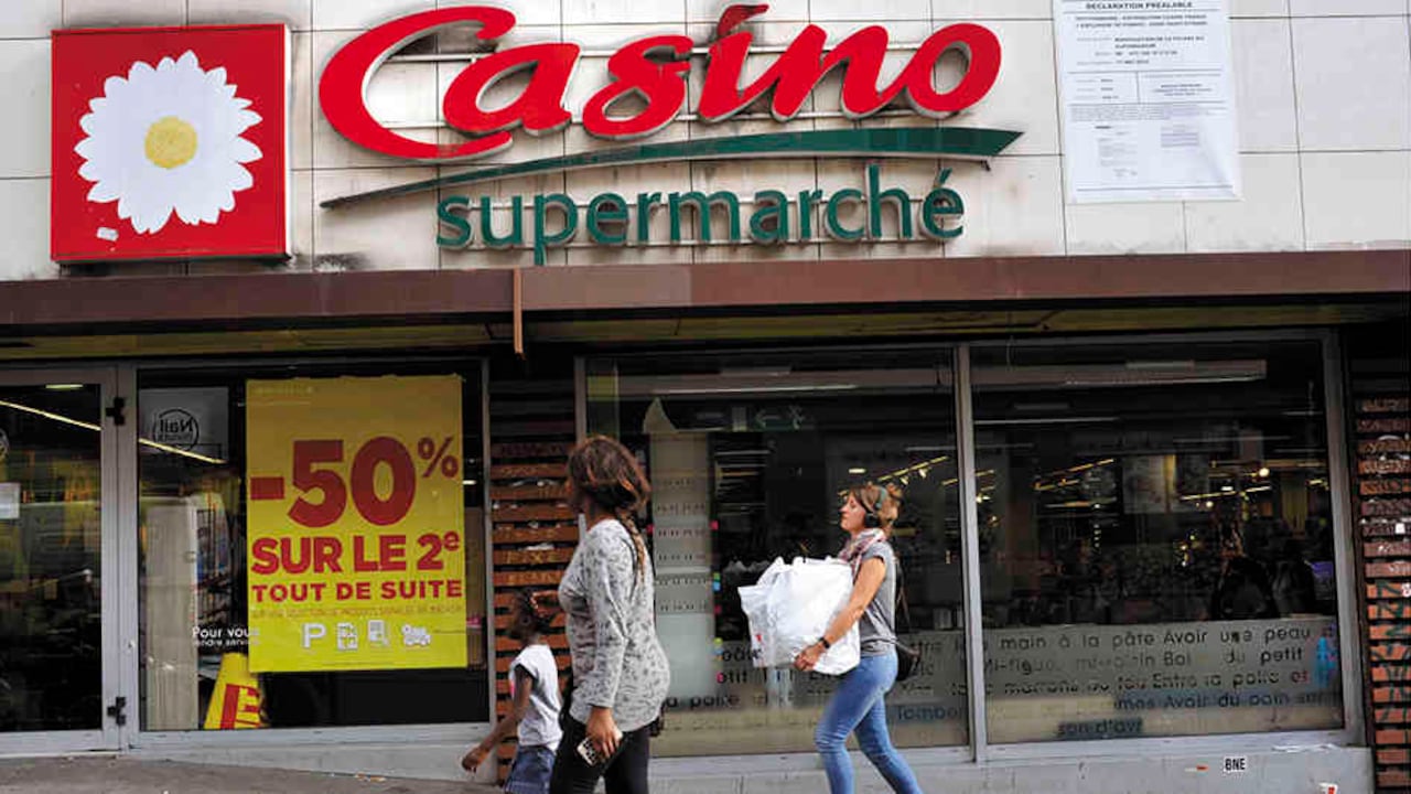 El Grupo Casino tiene un alto nivel de endeudamiento, lo que podría llevarlo a vender activos en Latinoamérica.