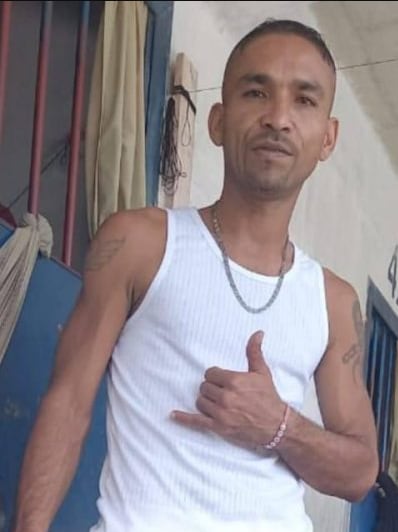 Ronald Torres Vega, purga una condena de 26 años de prisión por varios delitos.