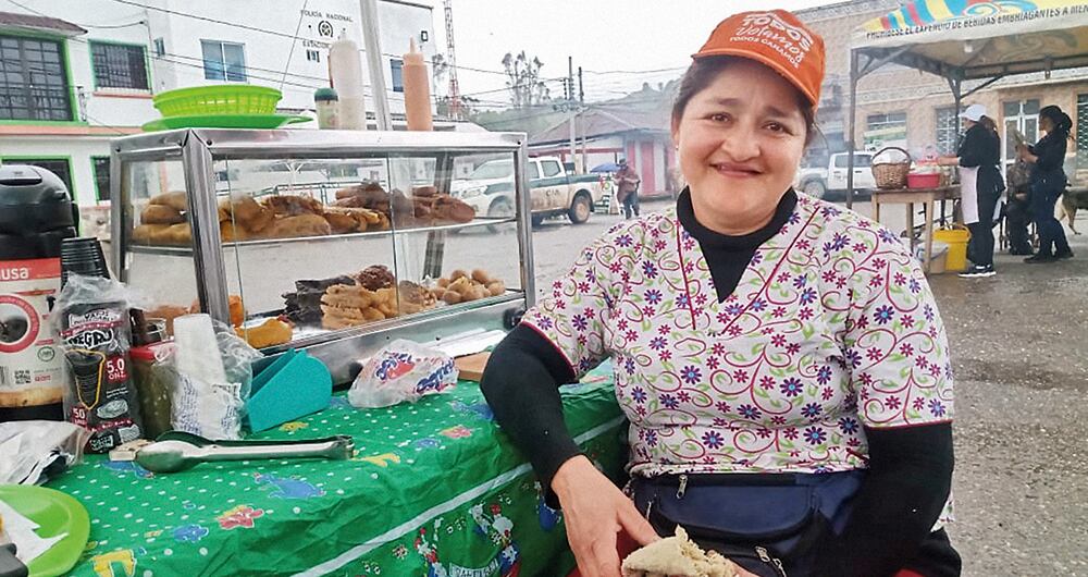    Lucero Panchá es una vendedora ambulante. Dice que suspenderá las ventas. 