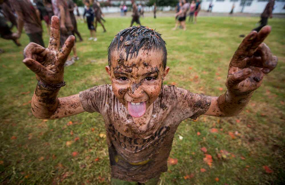Guerra de tomates, undécima gran tomatina  colombiana , realizada en  el municipio de Sutamarchán, Boyacá