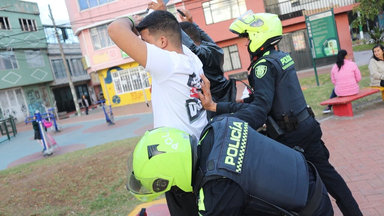 El operativo se realizó en varios barrios de la localidad de Bosa.