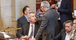 El ministro Luis Fernando Velasco cree que el Ministerio de Hacienda entregará el aval fiscal en las siguientes semanas. Aun así, deberá sortear otros vicios.