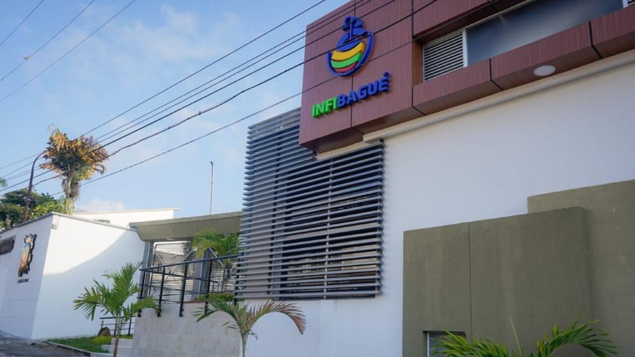 Formulan cargos contra exgerente de Infibagué por millonario contrato de alumbrado público con empresa que no estaría calificada