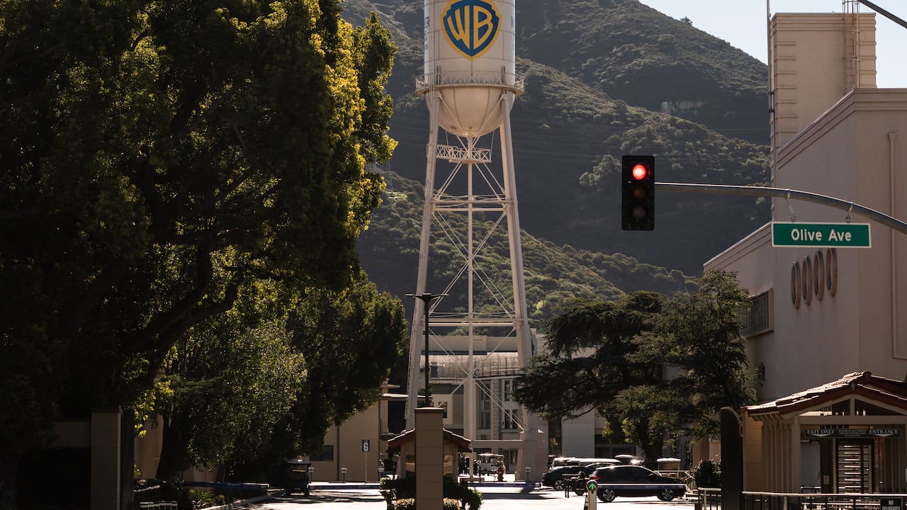 La torre de agua de Warner Bros en los estudios Warner Bros.