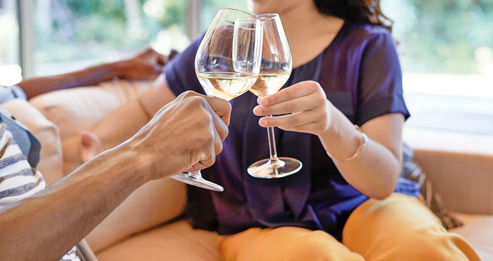 En un estudio publicado en la revista Aging and Mental Health reveló una asociación de riesgo entre el consumo de alcohol y el deterioro de la memoria a corto plazo.