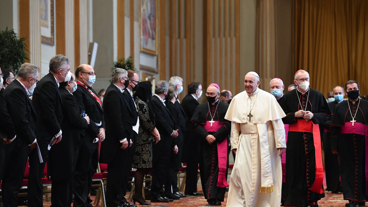 El Vaticano confirma reunión del papa con el gran ayatolá chiita Alí Sistani en Irak