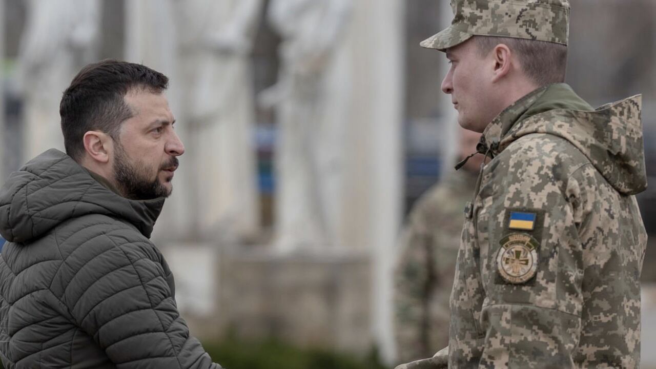 El presidente ucraniano dio las gracias a los soldados