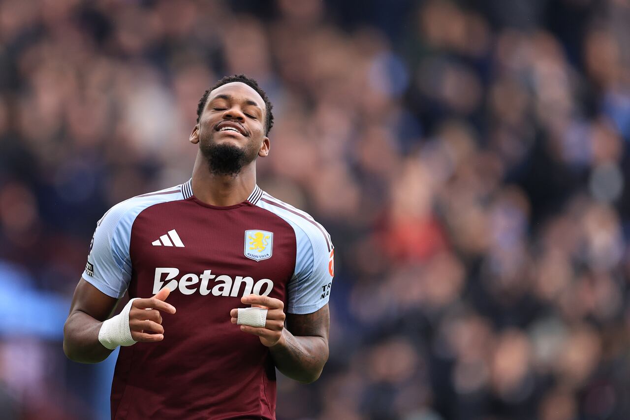 BIRMINGHAM, ENGLAND - DECEMBER 21: Jhon Duran of Aston Villa looks dejected during the Premier League match between Aston Villa FC and Manchester City FC at Villa Park on December 21, 2024 in Birmingham, England. (Photo by Simon Stacpoole/Offside/Offside via Getty Images)