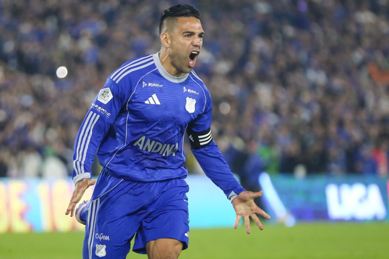 Radamel Falcao García celebrando su gol con Millonarios ante Águilas Doradas.