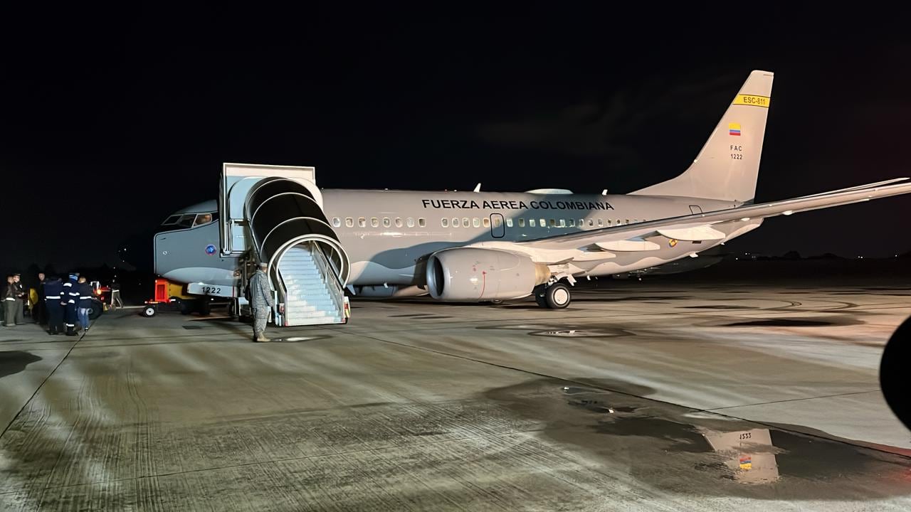 Minutos antes de salir del avión.