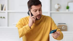 Los delincuentes usan las llamadas telefónicas para engañar a los usuarios.