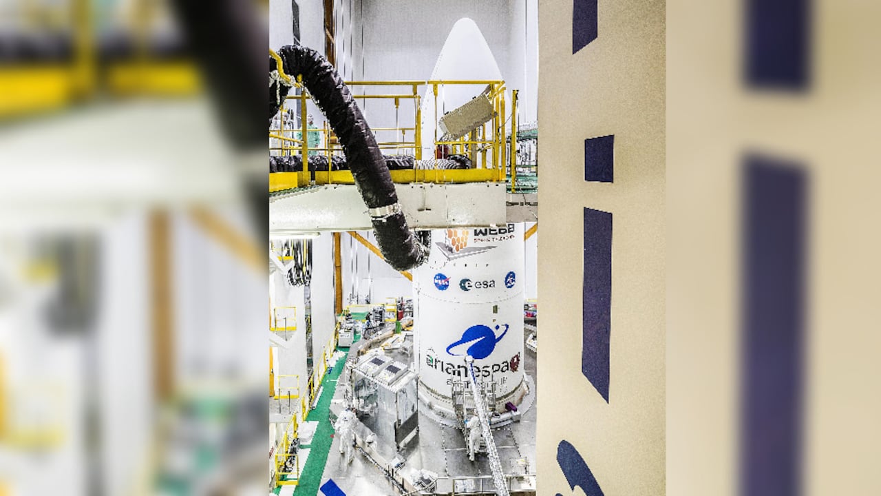 El objetivo de Webb es que siga los pasos del telescopio Hubble, que revolucionó la observación del universo.