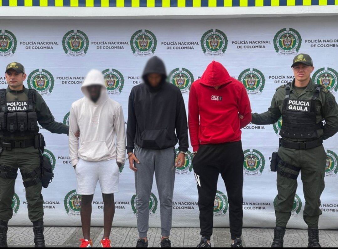 Así fue la captura de tres jugadores de Once Caldas acusados de extorsión.