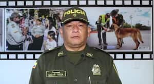 Este es el coronel Edgar Vega Gómez, quien era el comandante operativo de la Policía Metropolitana
de Cali.
