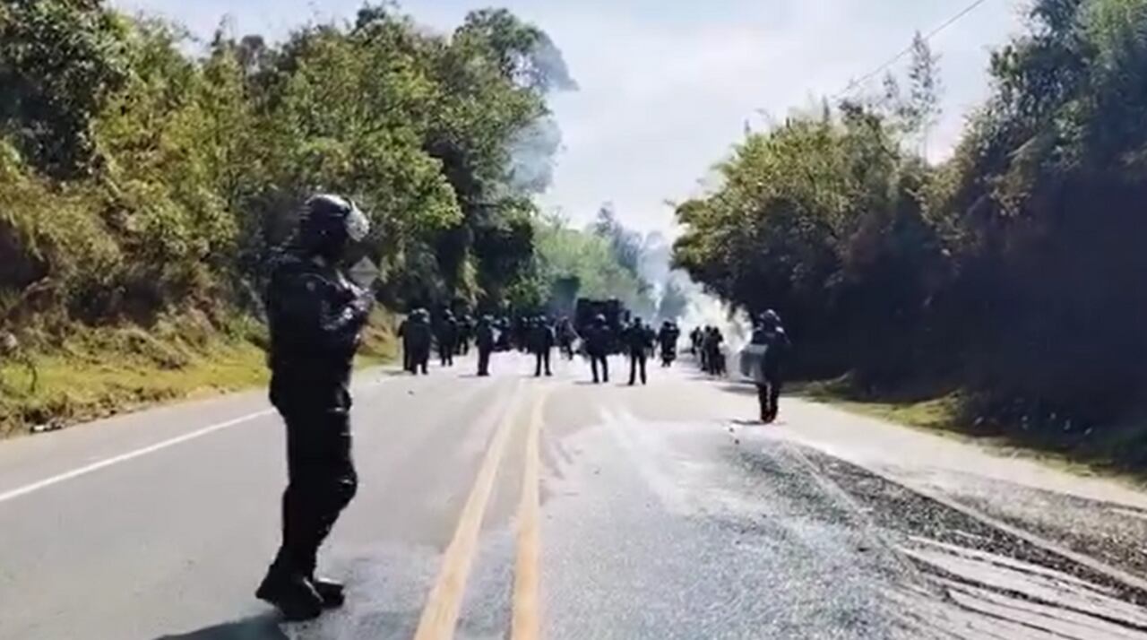 Intervención de la Policía Nacional en la vía Panamericana.