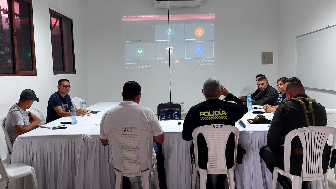 En consejo de seguridad, las autoridades indicaron preliminarmente que la masacre ocurrida en las últimas horas en La Unión, Valle se debe a enfrentamientos entre las bandas delincuenciales 'Los Fantásticos' y 'Los Monos'.