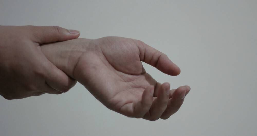 El dolor por ácido úrico puede presentarse en diferentes partes del cuerpo. 