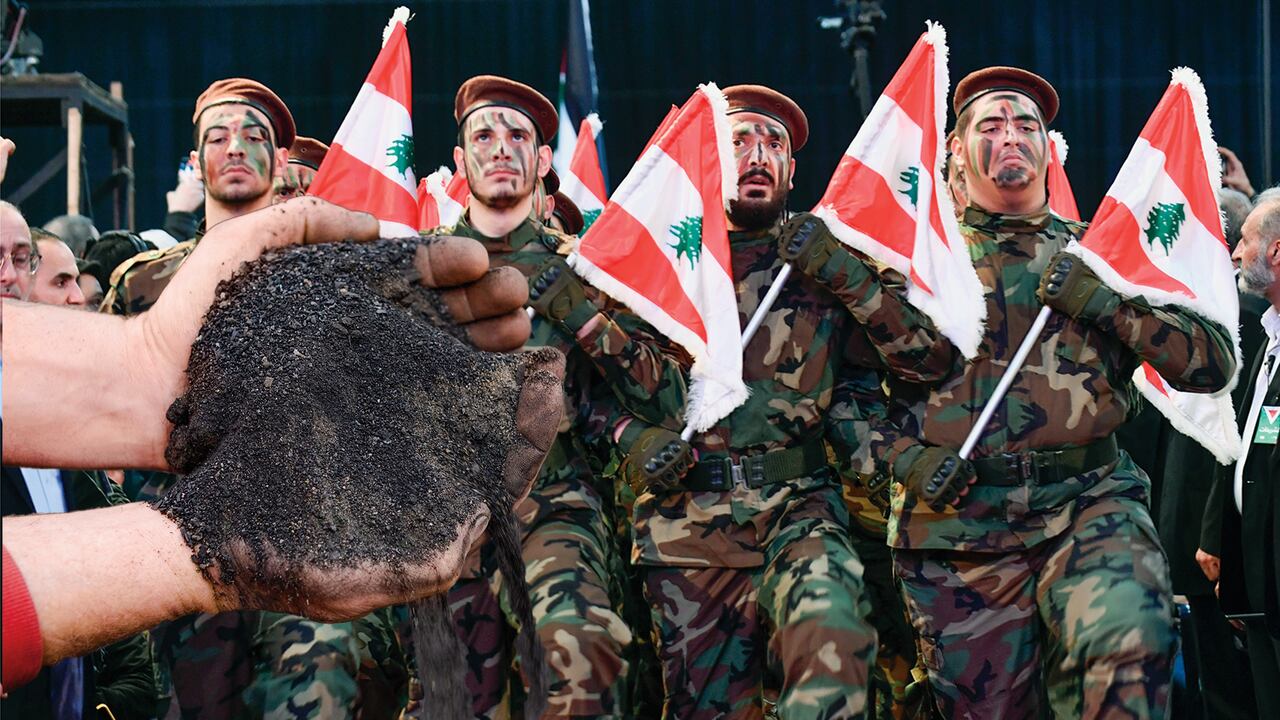 SEMANA medio conoció que la Fiscalía, con apoyo de agencias de inteligencia de Estados Unidos, tiene en la mira al grupo Hizbulá, quienes estarían exportando el carbón vegetal captado de manera ilegal desde varios puntos del Caribe como La Guajira, Magdalena y Atlántico.