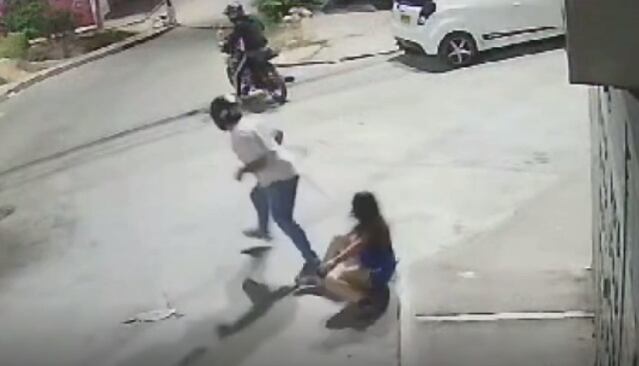 Autoridades buscan a los ladrones.