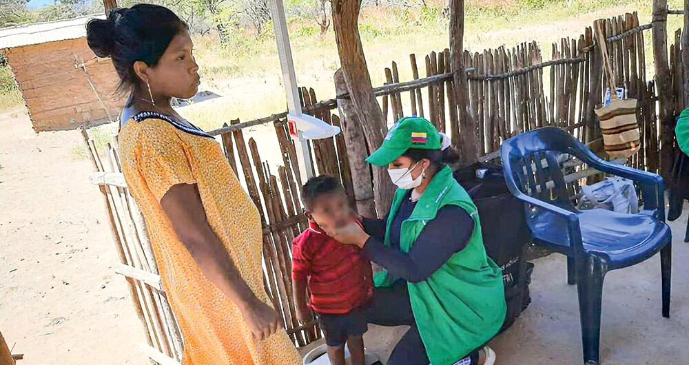     Esta semana se firmaron los primeros contratos para la alimentación de los niños y empezaron a llegar las ayudas alimenticias. Falta repartirlas.